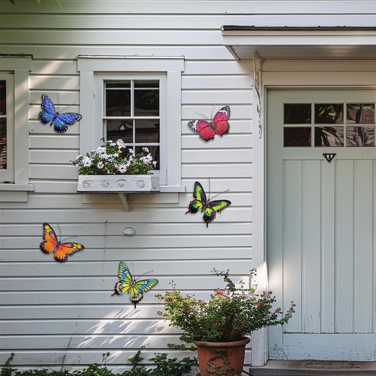 EOORAU durable iron butterflies resist sun and rain for lasting color