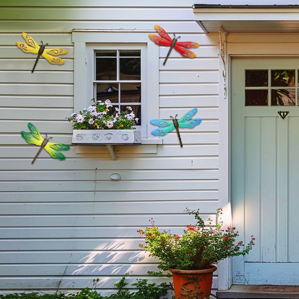 EOORAU set of four colors brightens outdoor display.