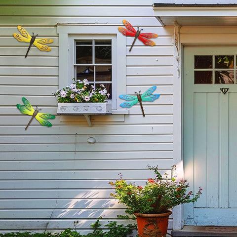 EOORAU set of four colors brightens outdoor display.