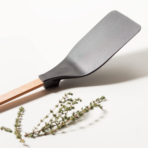 Epicurean Gourmet nylon turner shows easy-storage design for tidier kitchen shelves