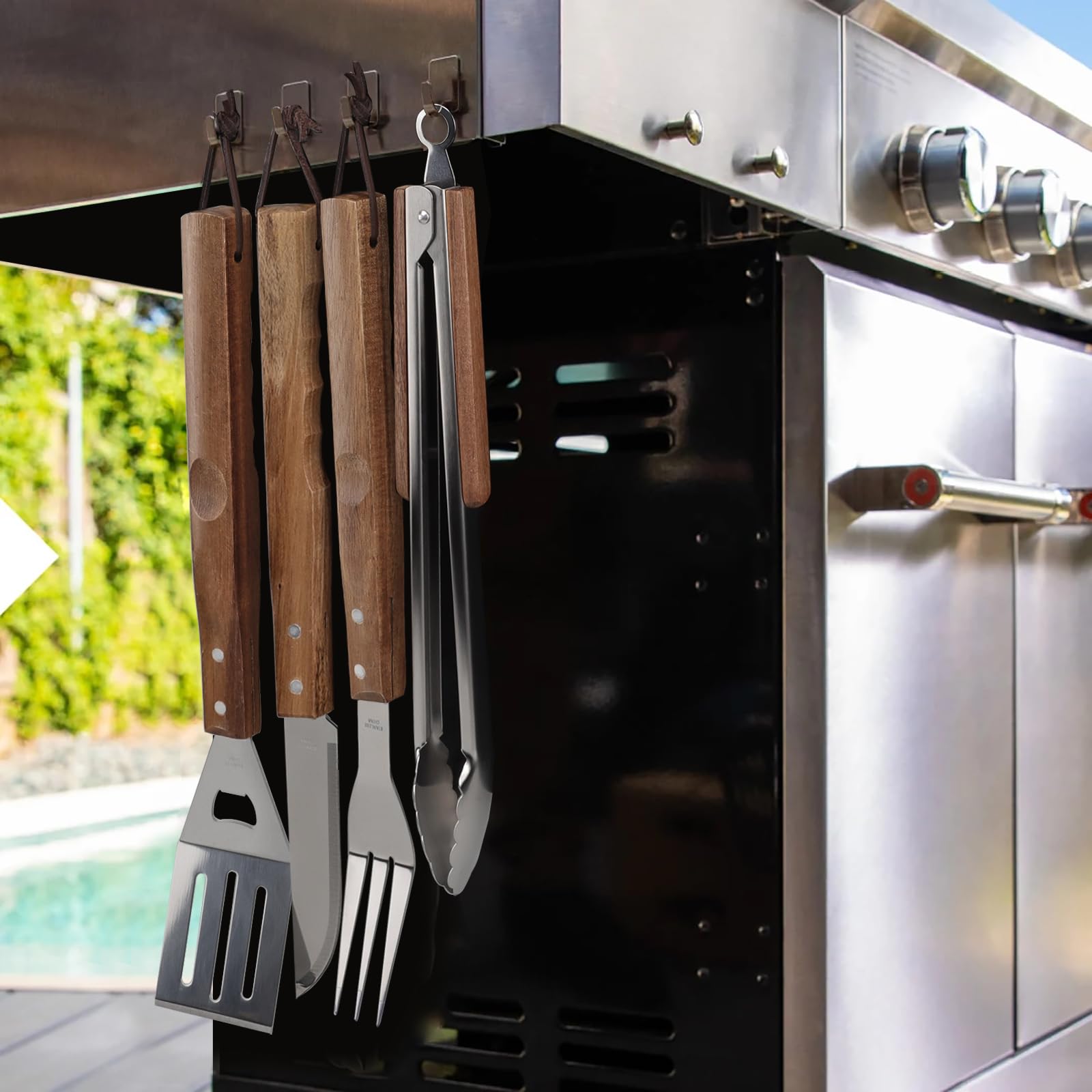 Esie Houzie gift-ready BBQ tools set packaging.