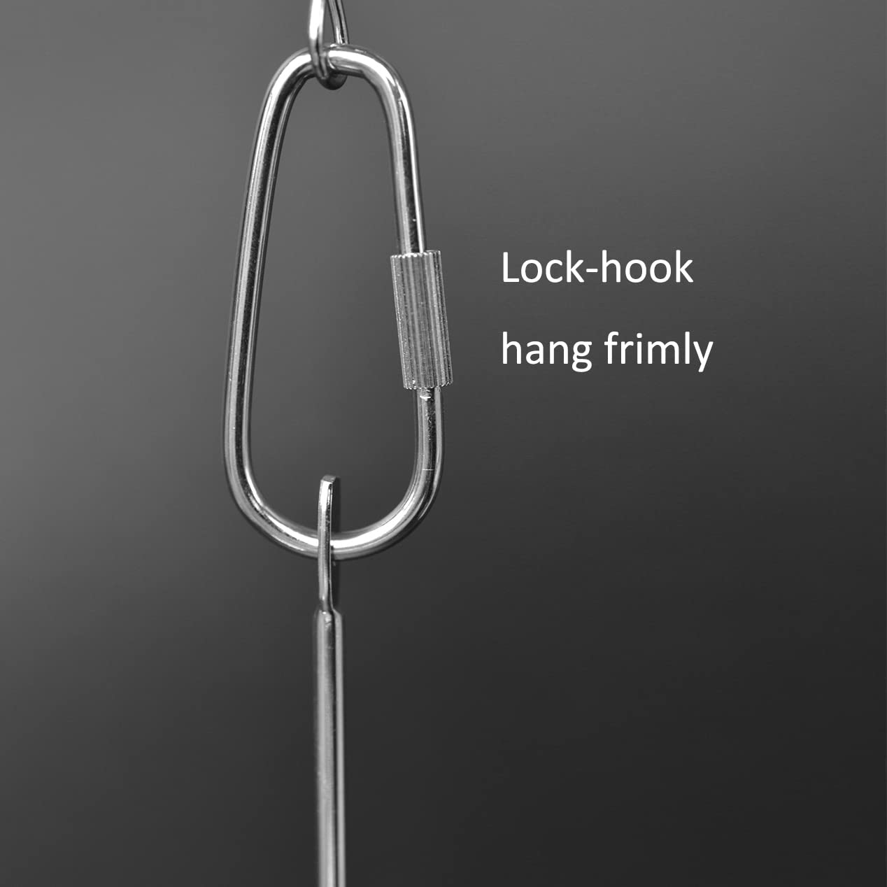 Essilnn feeder hung with fruit for versatile use