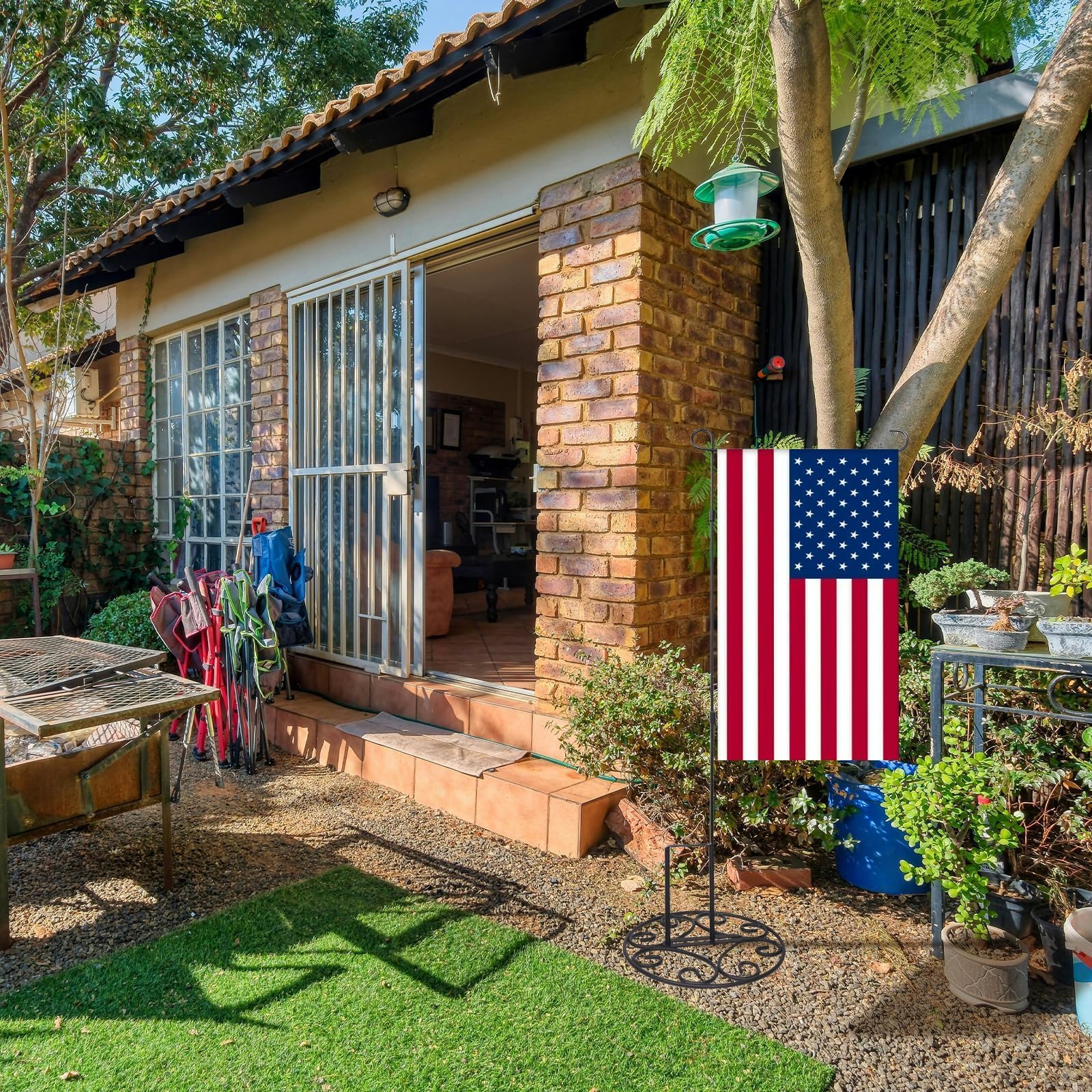 ESTTOP garden flag stand base anti-rust coating protects against weather