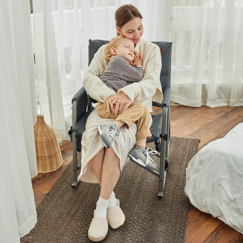 Ever Advanced portable rocker highlights light weight for easy transport outdoors