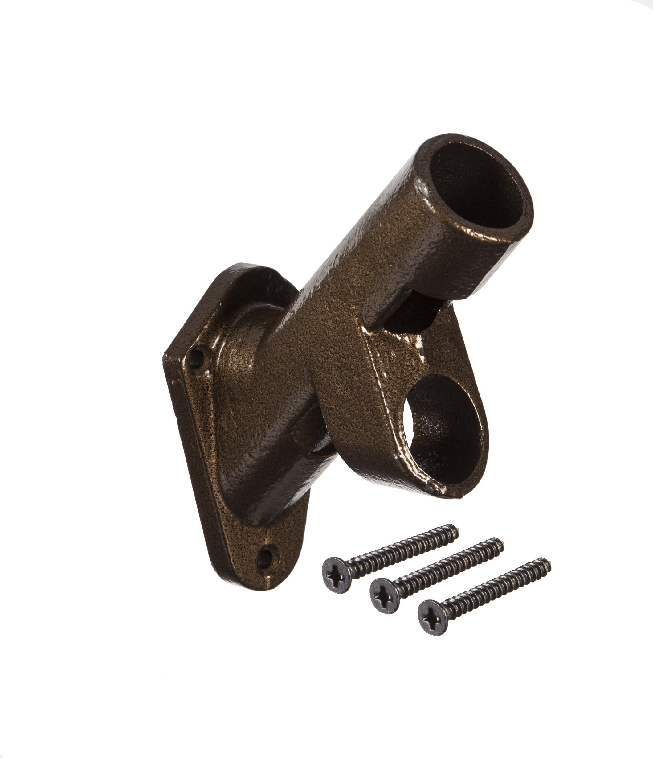 Evergreen Flag Bracket 45-degree angle for versatile outdoor mounting.