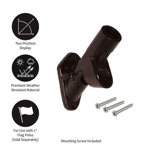 Outdoor use: weatherproof Evergreen Flag Bracket defies elements.