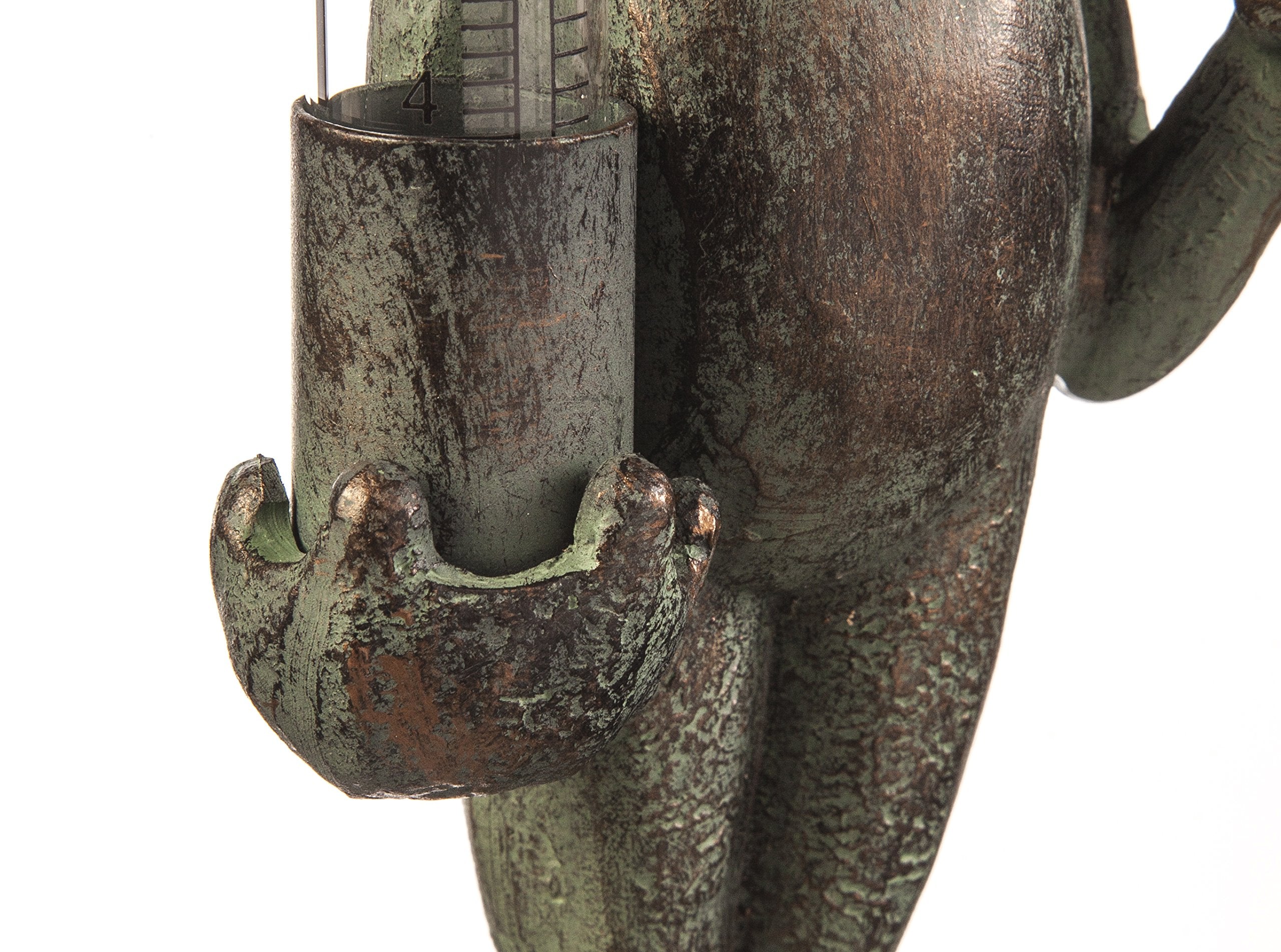 Evergreen Garden antique copper finish frog adds vintage charm while measuring precipitation.