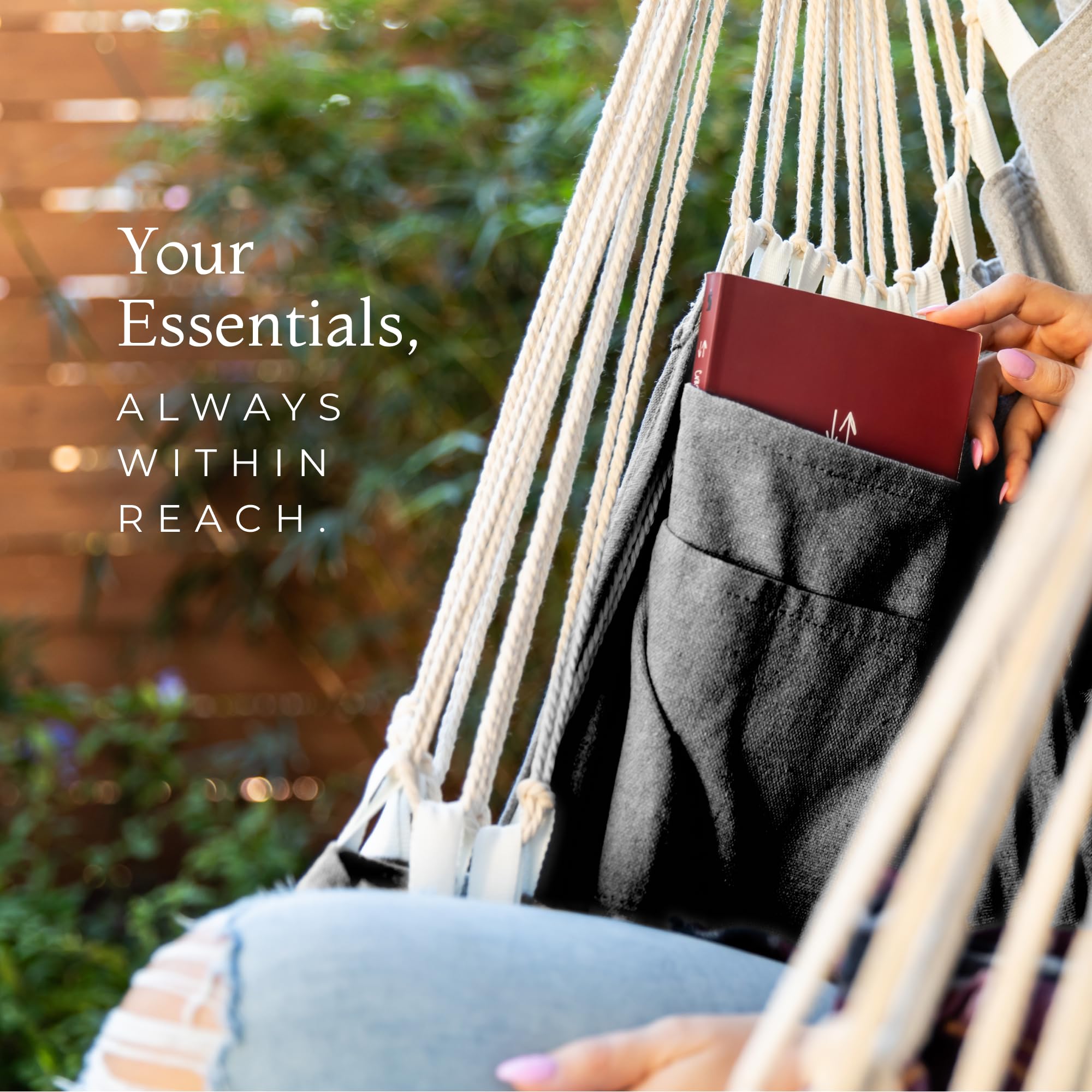 EXTIRIO reinforced stitching and thick ropes ensure durable, creak-free lounging.