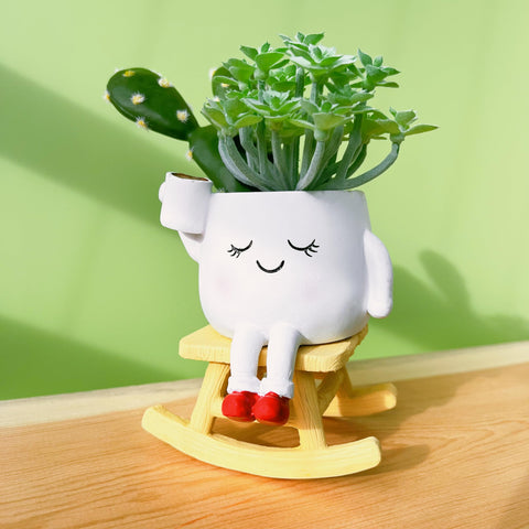 EylbKey cute planter makes a thoughtful gift for friends and colleagues.