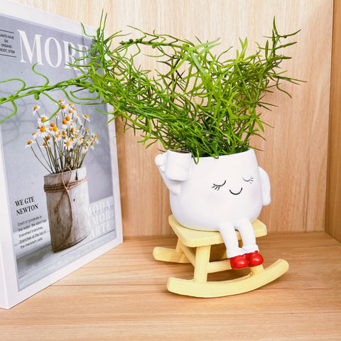 EylbKey handcrafted resin pot is lightweight yet durable for indoor or outdoor use.