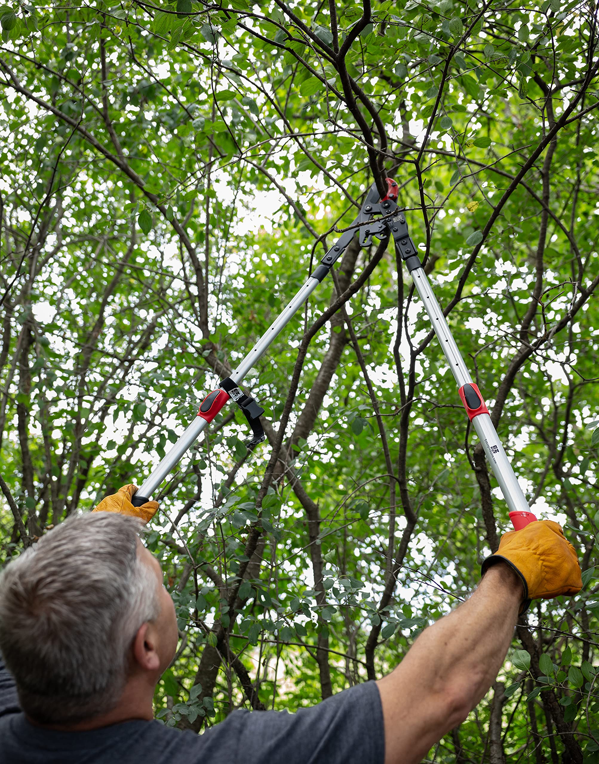 EZ Kut G2 ergonomic handle emphasizes comfortable use and reduced fatigue.