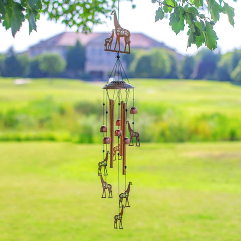 EZTZEN giraffe wind chime in yard scene, inviting family gatherings.