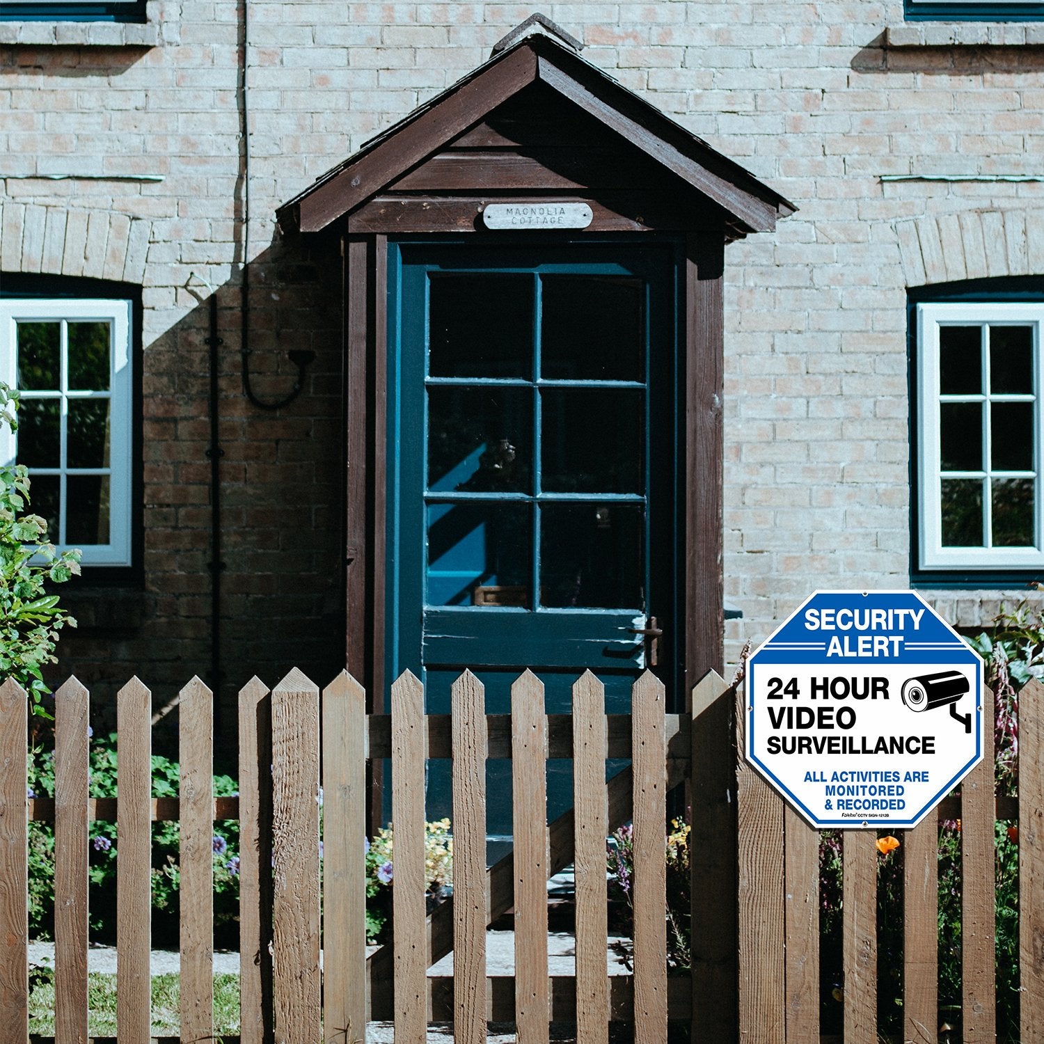 Faittoo security sign easy to mount on various surfaces.