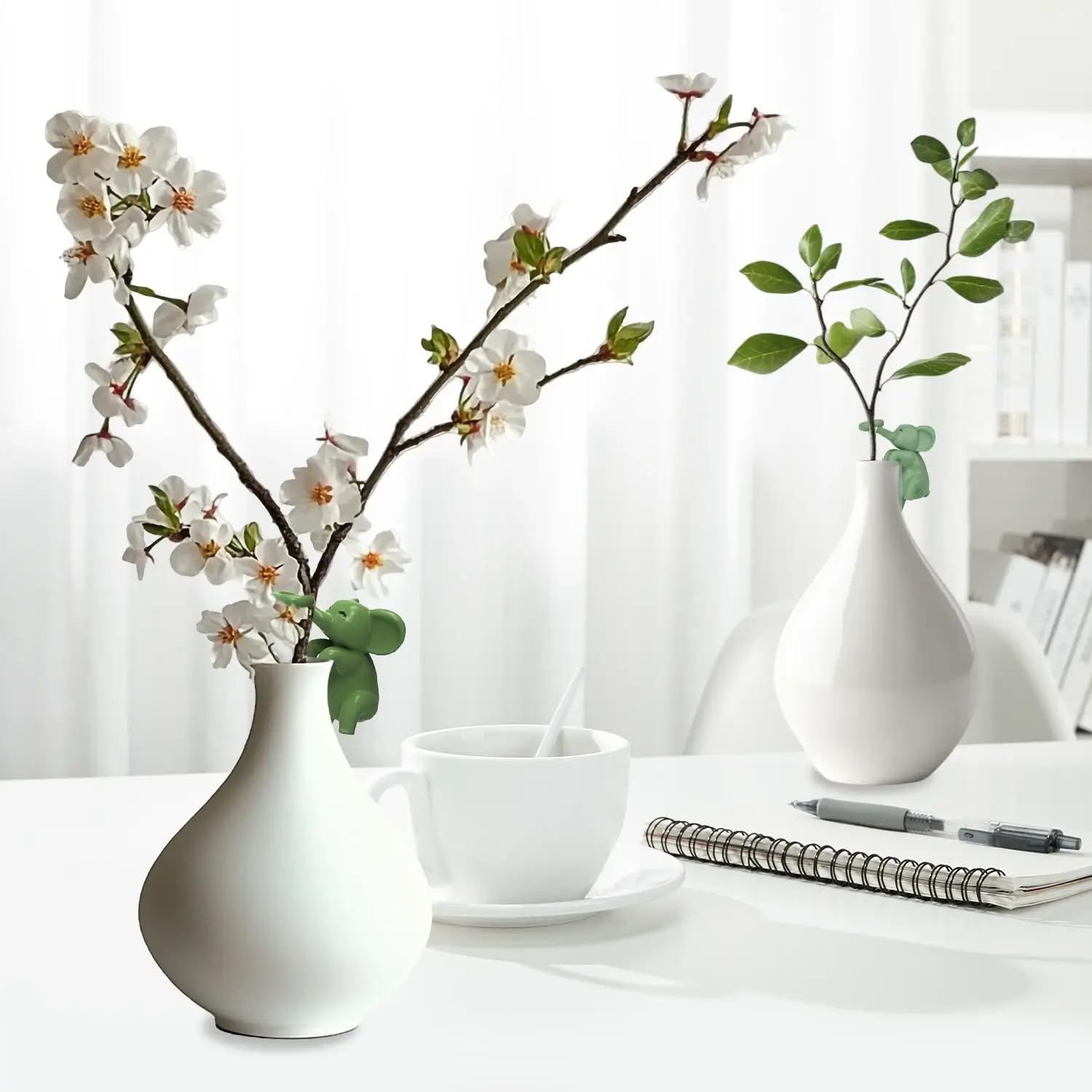 Famiphotogifts Plant Propagation Buddy makes a thoughtful gift for plant lovers.