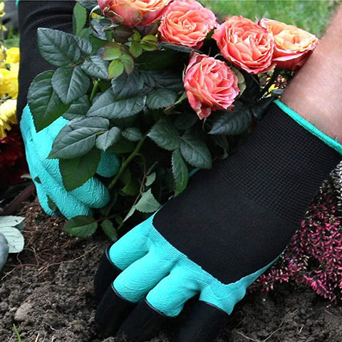 Famoy Stretchy wrist and palm fit provides secure, slip-free wear