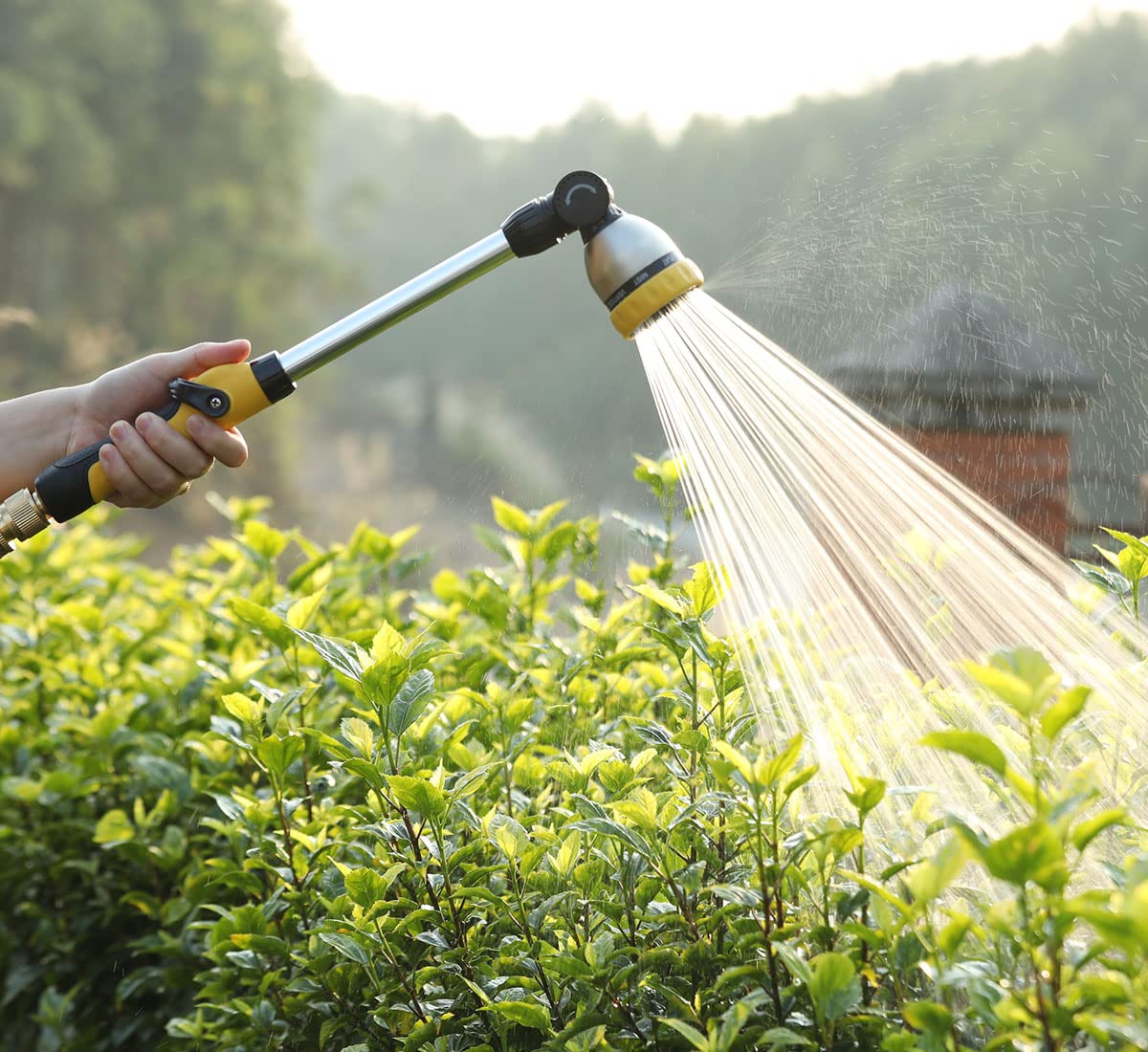 FANHAO wand with thumb-control shut-off for easy one-handed watering.