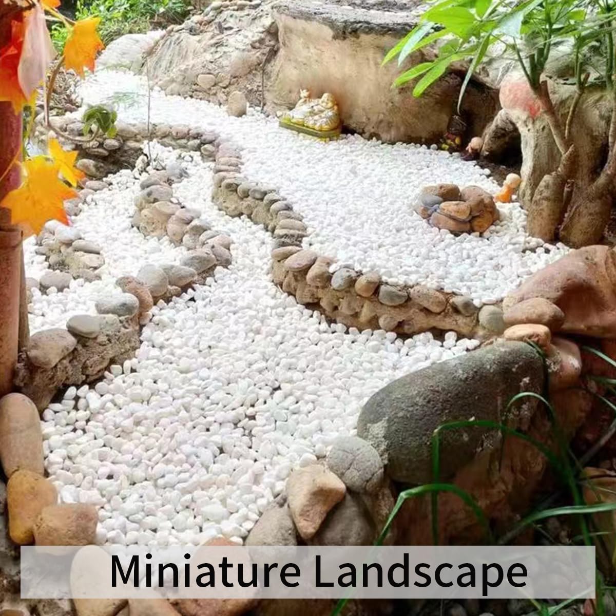 FANTIAN natural pebbles with matte finish for indoor plant displays.
