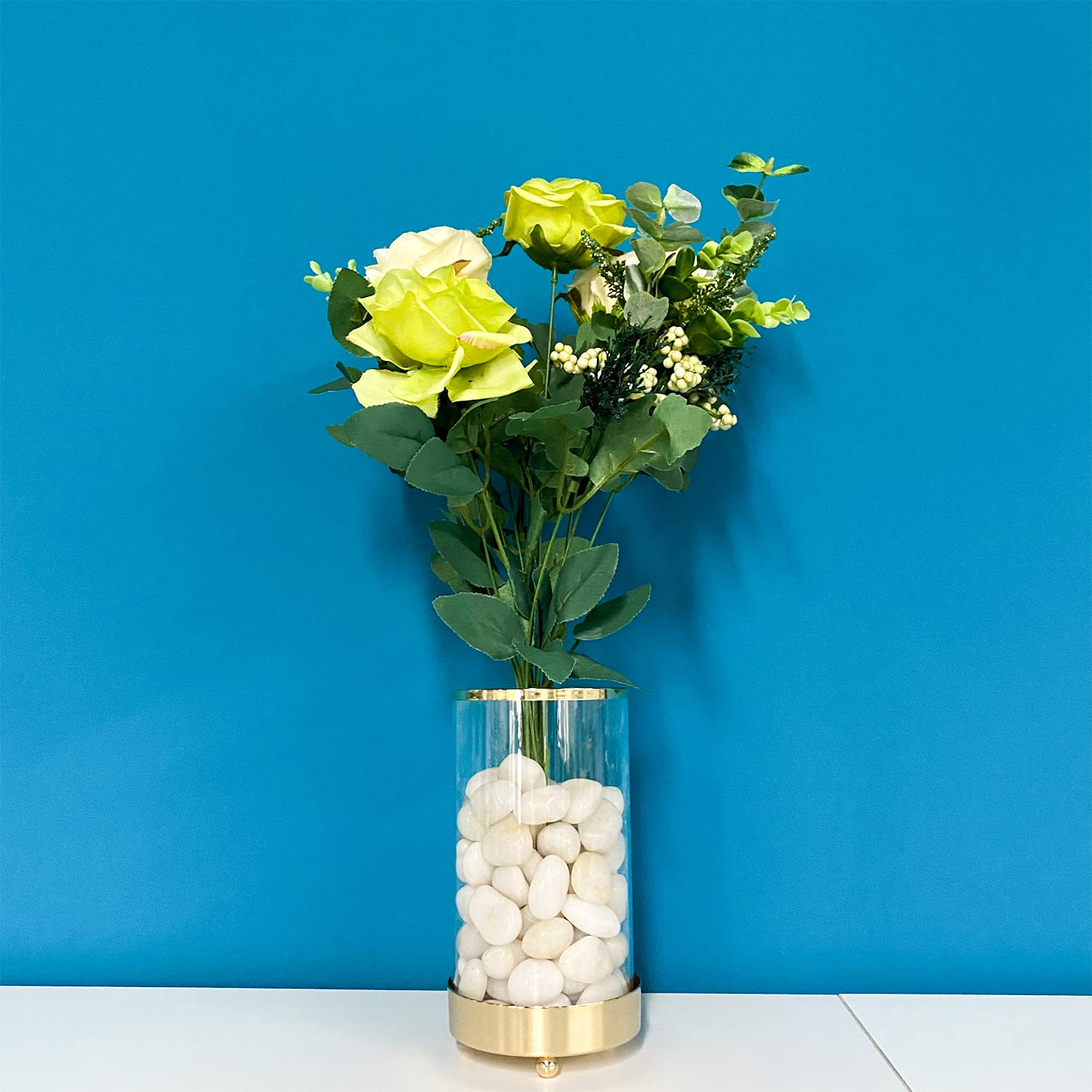 FANTIAN planter top dressing stones create a polished, low-maintenance pot display.