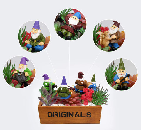 FANWNKI gnomes lying and looking at the sky invites calm moments