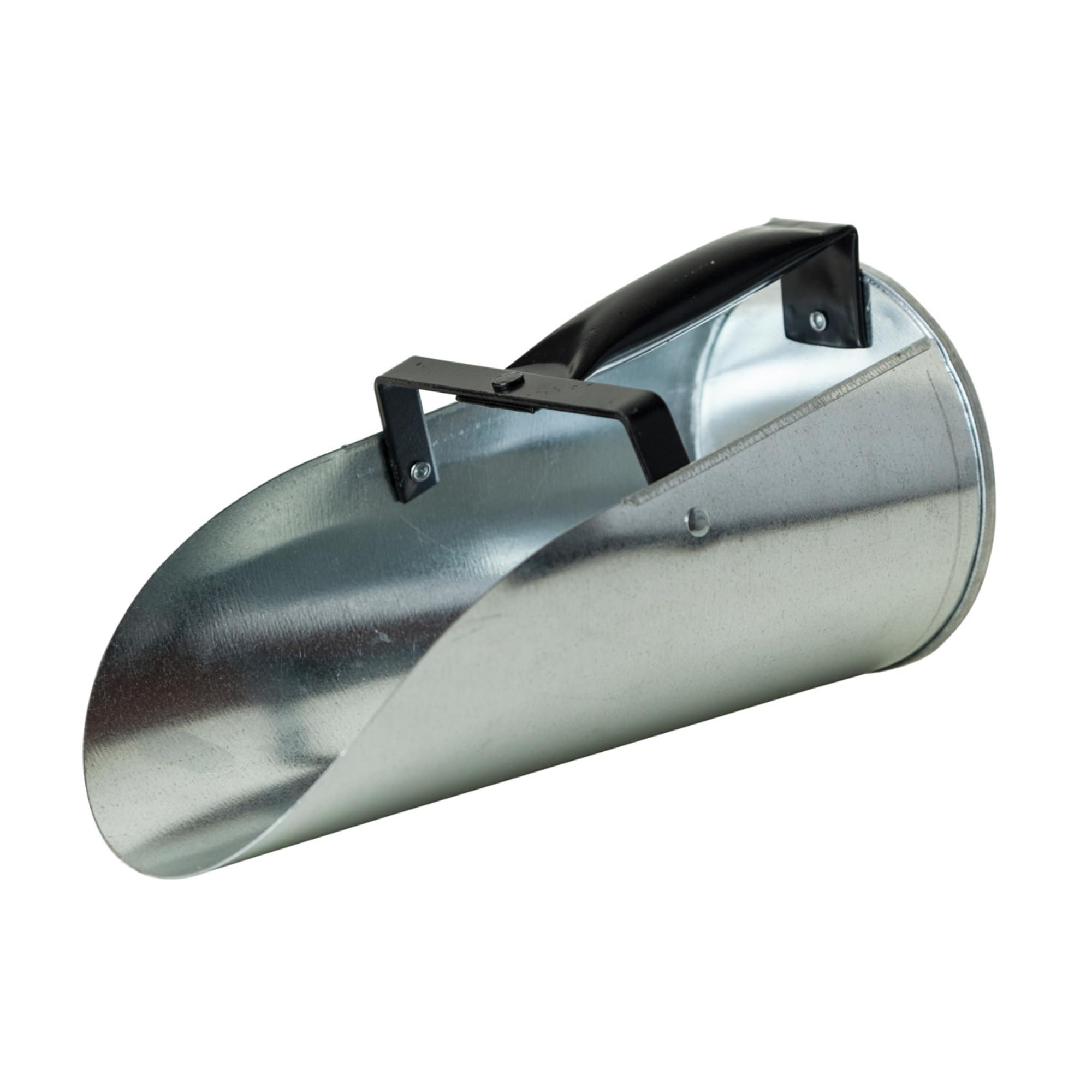 FARM-TUFF galvanized feed scoop with 2-quart capacity for spill-free poultry feeding