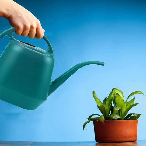 Fasmov durable plastic construction provides long-lasting gardening tool.