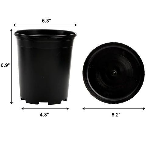 Fasmov pots with trays allow clean drainage and drip management.