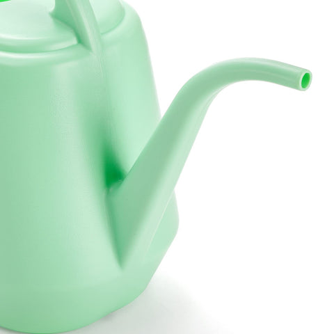 Fasmov watering can with ergonomic handle for comfortable pouring