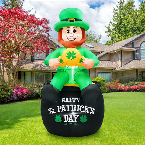 FaveHome leprechaun holding a shamrock inflatable for outdoor St. Patrick's Day decor