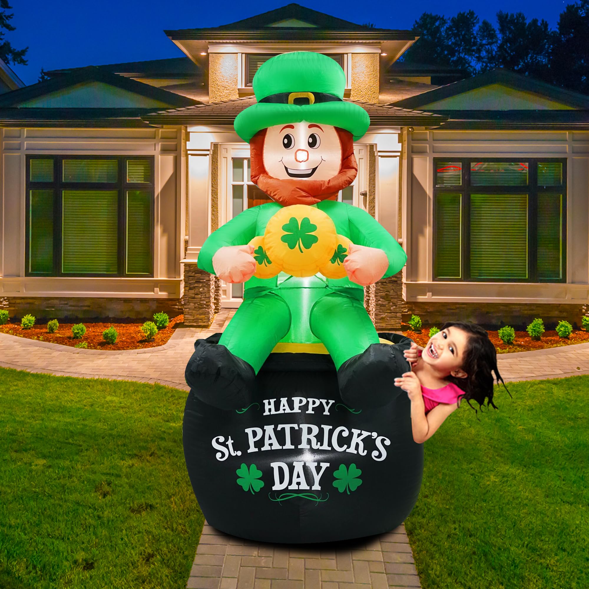 FaveHome durable waterproof polyester keeps the leprechaun looking fresh outdoors