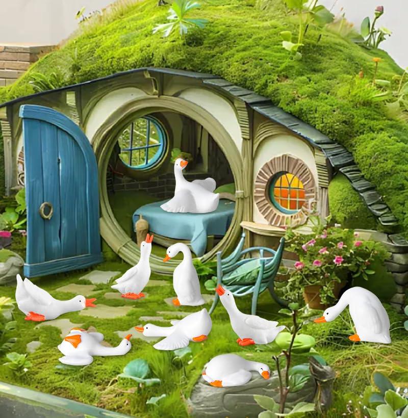 FCKLVMC goose figurine reveals fine detailing for close-up viewing