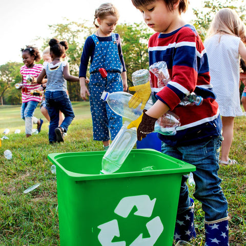 FEISHDEK kids gloves resist slips and abrasions for safe yard work.