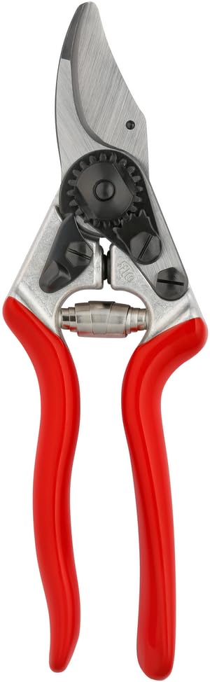 Ergonomic rotating handle design from FELCO F6 reduces hand fatigue.