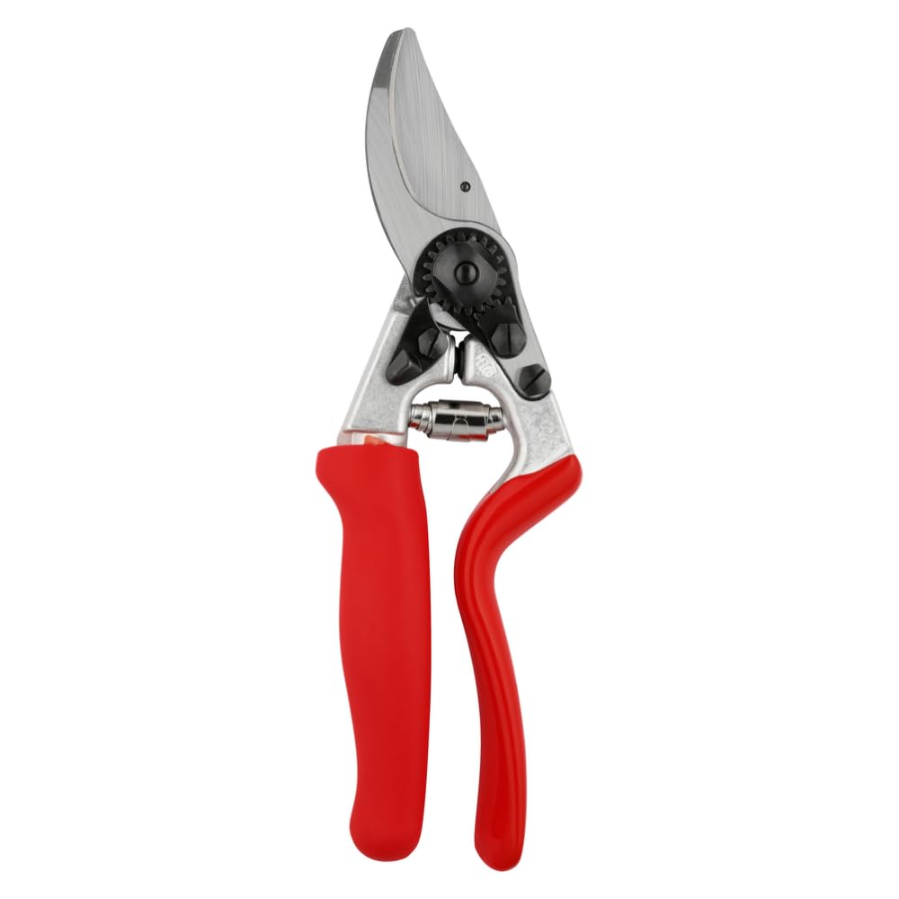 FELCO 7 rotating-handle pruner in use for smoother cuts and reduced hand strain.