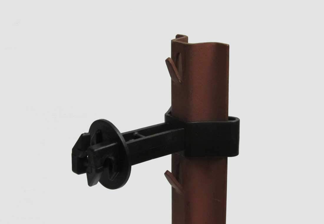 Fence Shock front-end loading design accommodates all wire sizes.