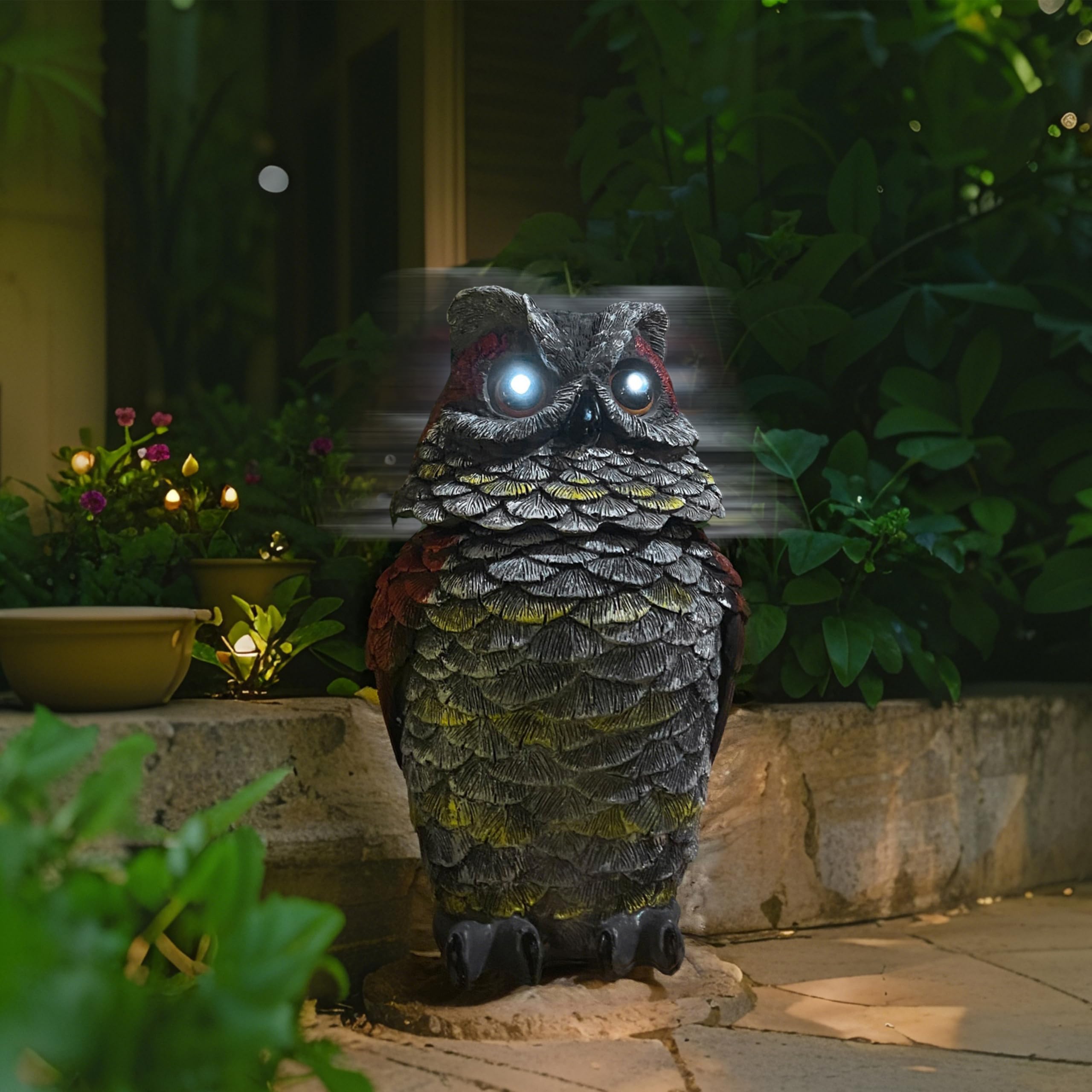 FESTGLOX rotating-head design adds natural motion to scare birds.