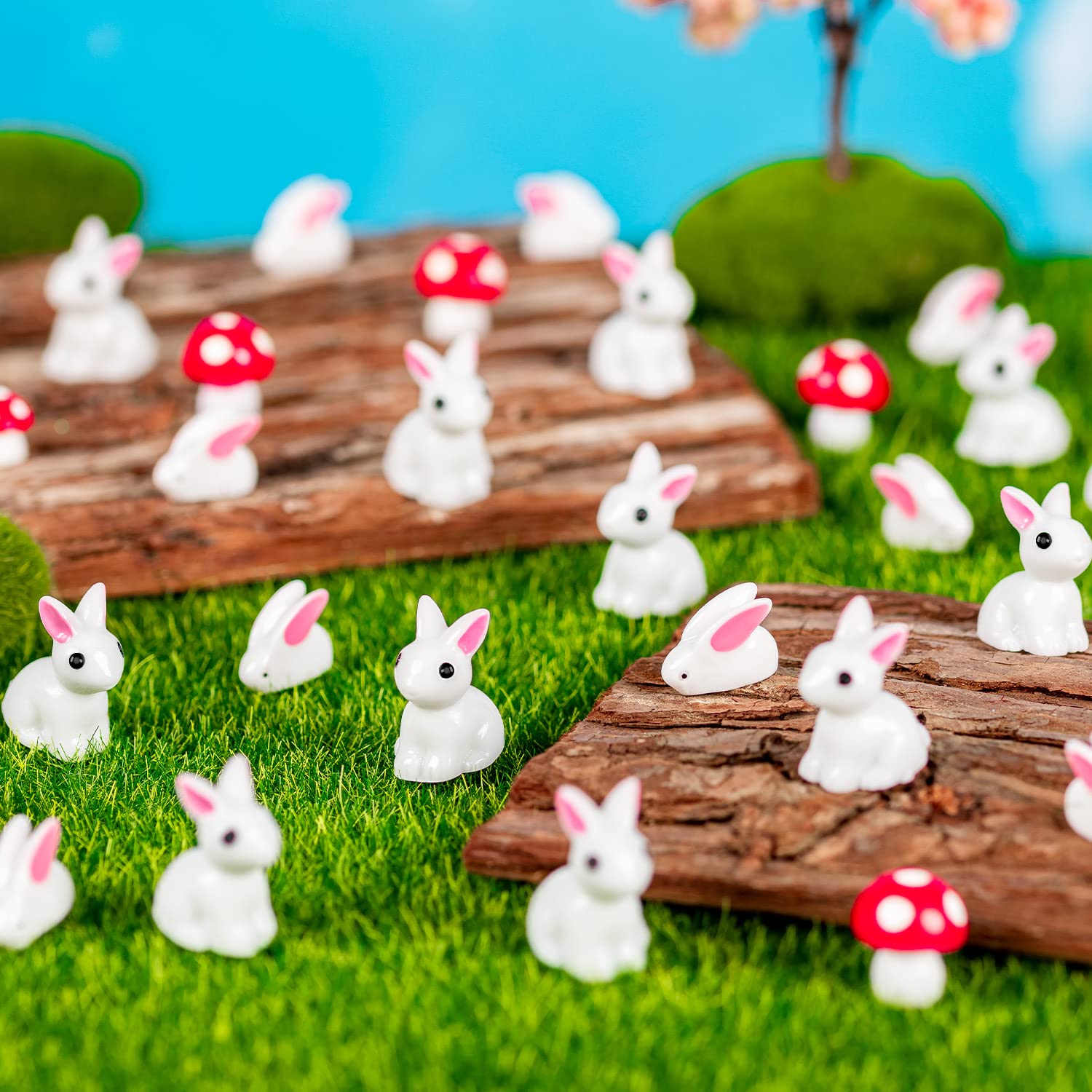 FFNIU bunny figurines, style B, ideal for cake toppers and mini landscapes.