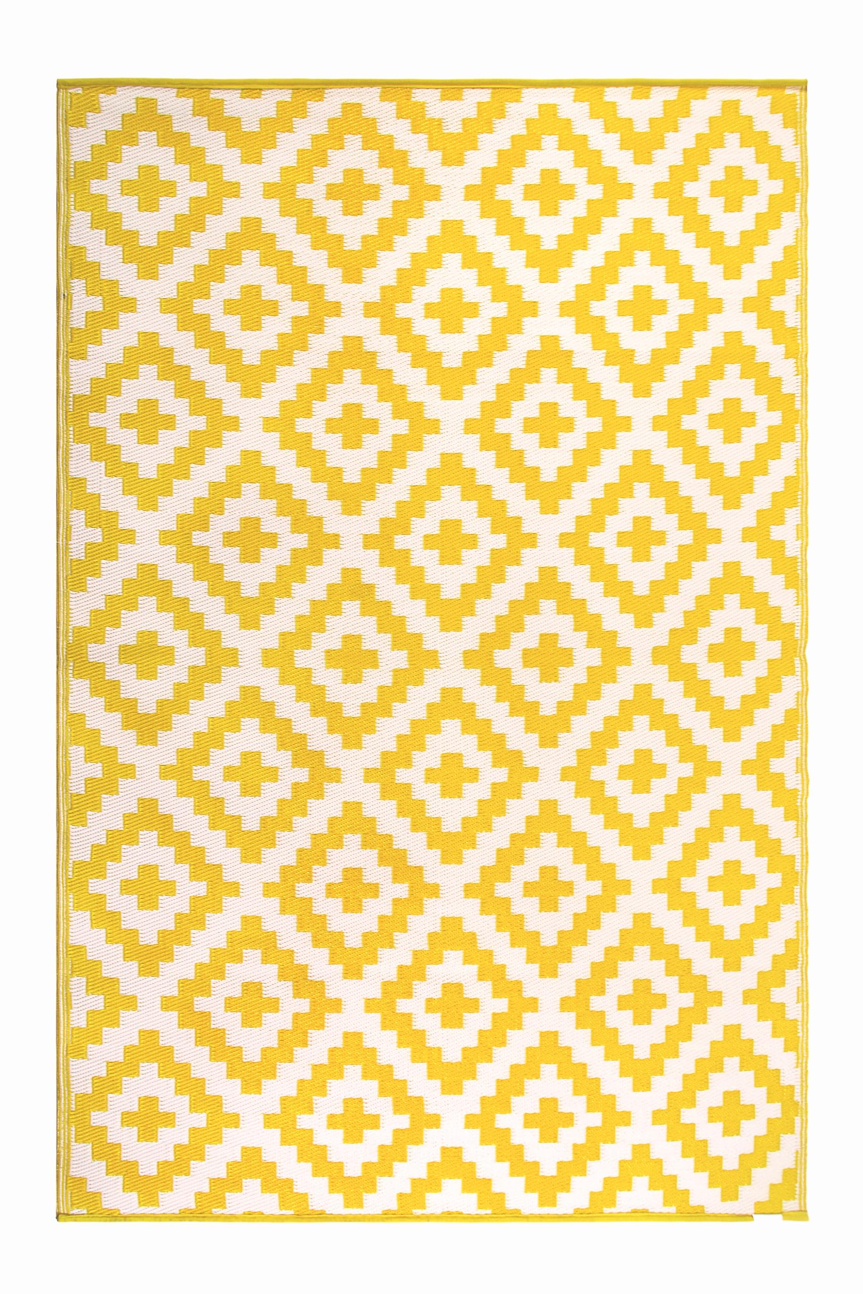 FH Home Aztec rug on patio withstands high traffic.