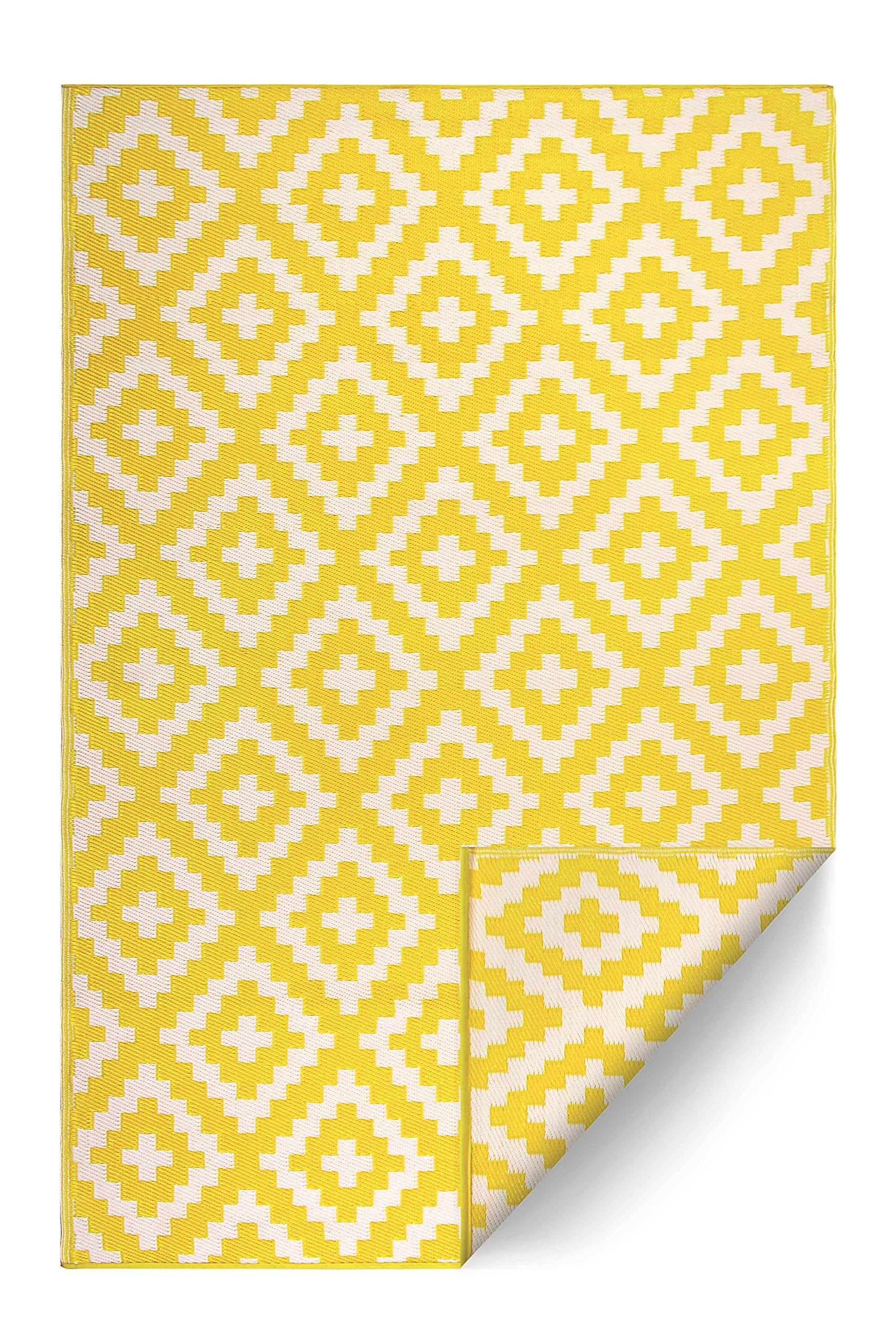 FH Home pet-friendly rug safe for families and pets.
