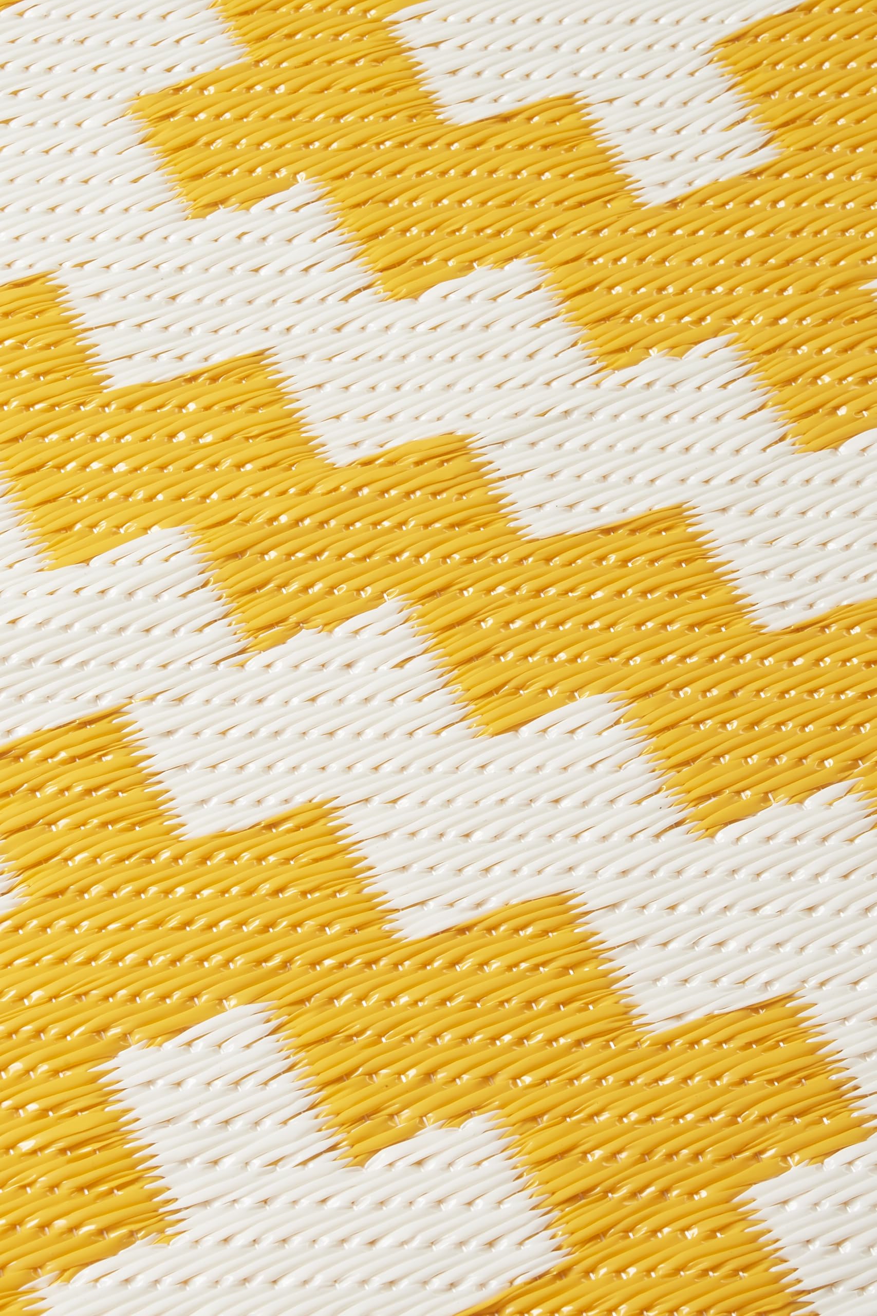 FH Home rug arrives rolled crease-free for easy setup.