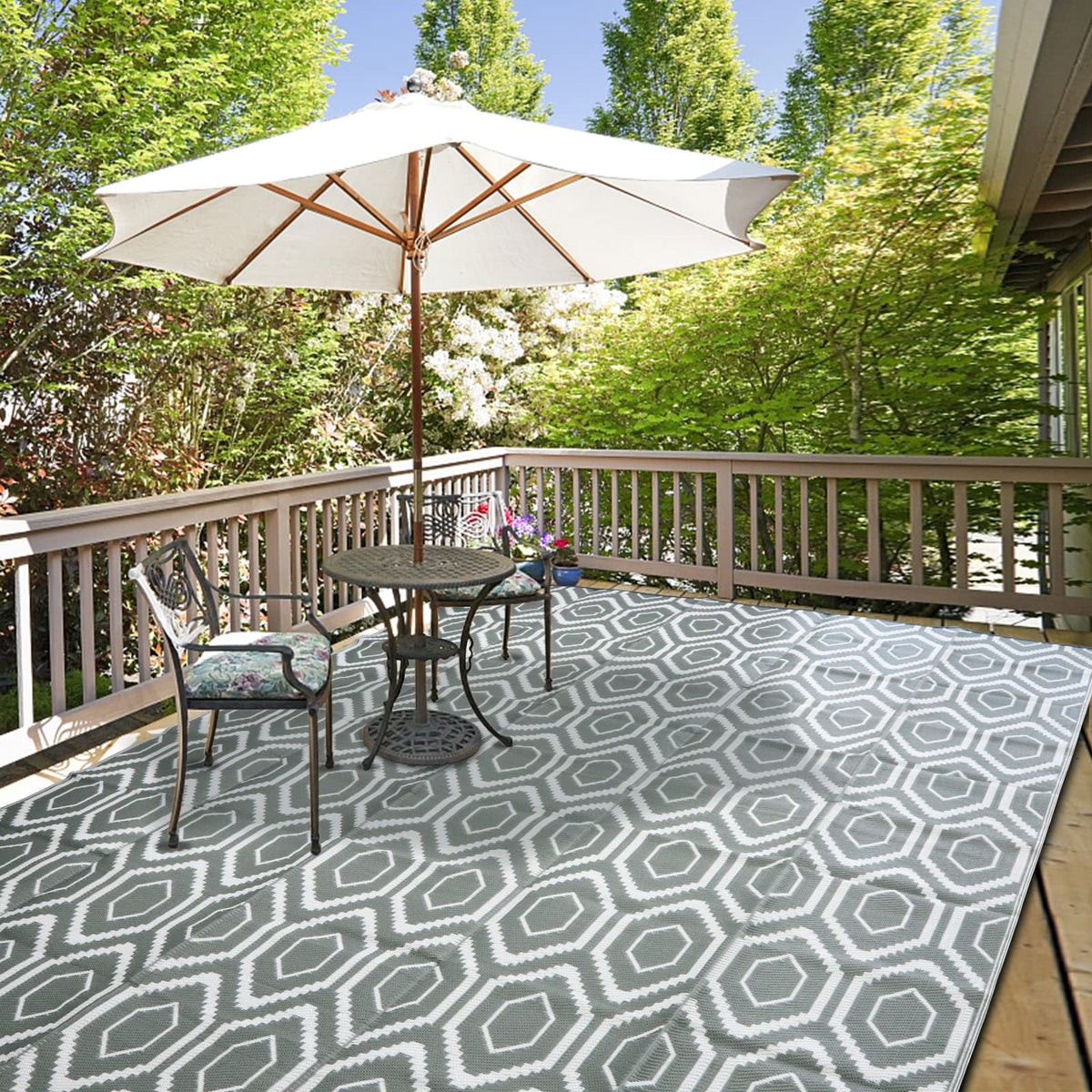 fifame outdoor rug reversible colors front view for versatile patio decor