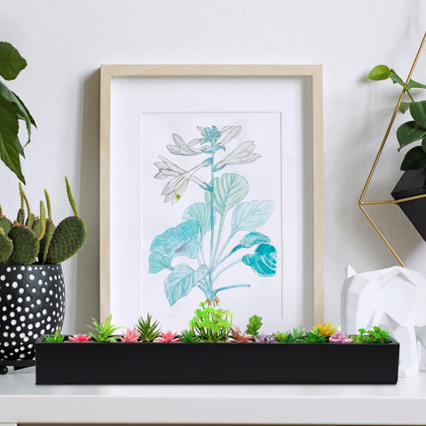 FillTouch rectangle planter box metal texture showcases durable powder-coated steel finish.