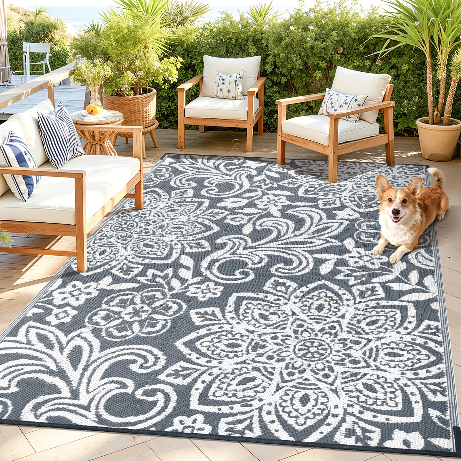 Findosom easy-clean rug resists stains and dirt for simple maintenance.