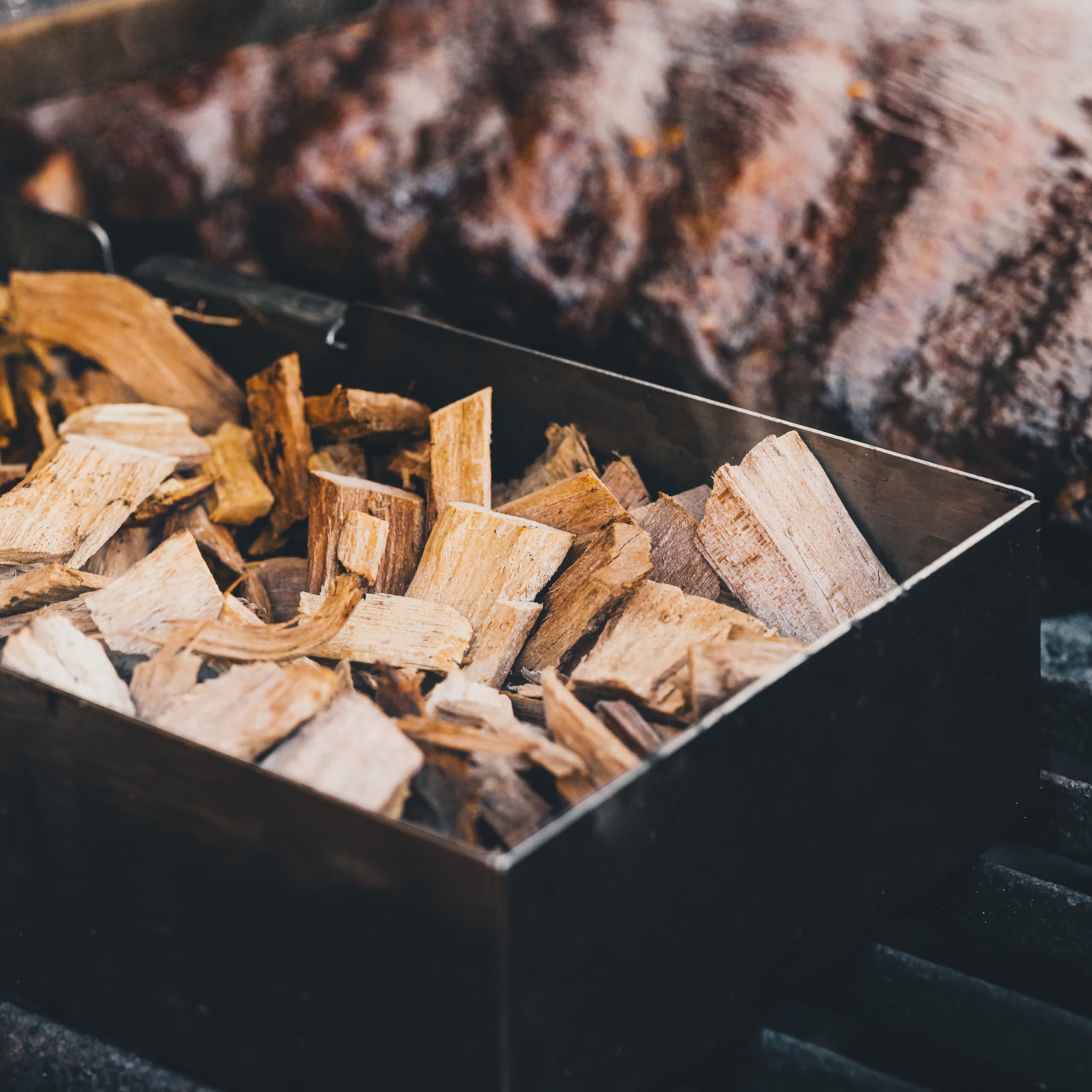 Fire & Flavor hickory chips pairing with beef and pork dishes.