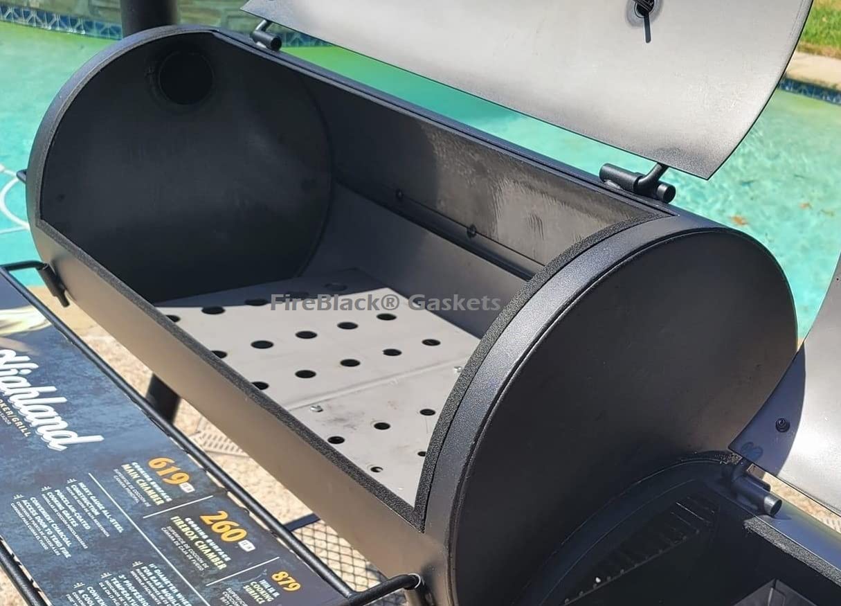 FireBlack barbecue-smoker seal in action on a lid