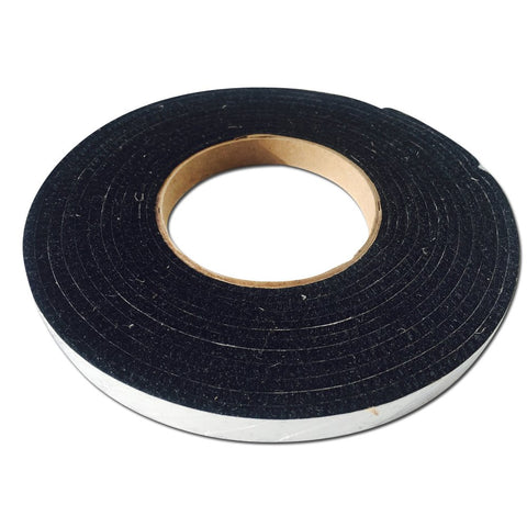 FireBlack smoker gasket closeup showing tight seal material