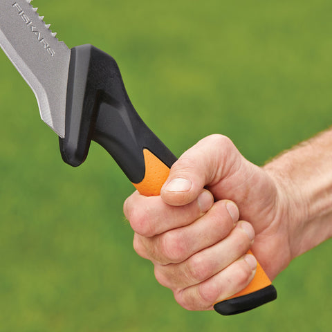 Fiskars billhook saw grip positions close-up for precise control