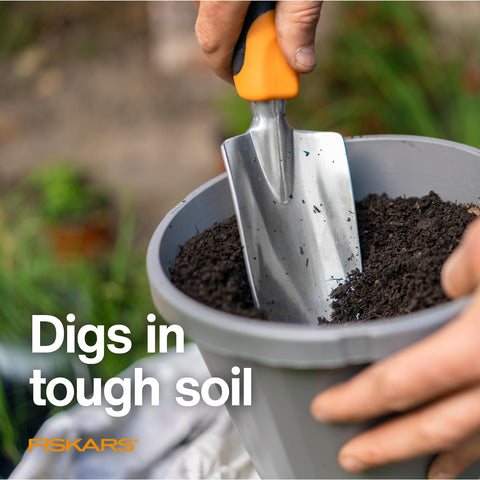 Fiskars Ergo Trowel head resists rust for long-lasting use.