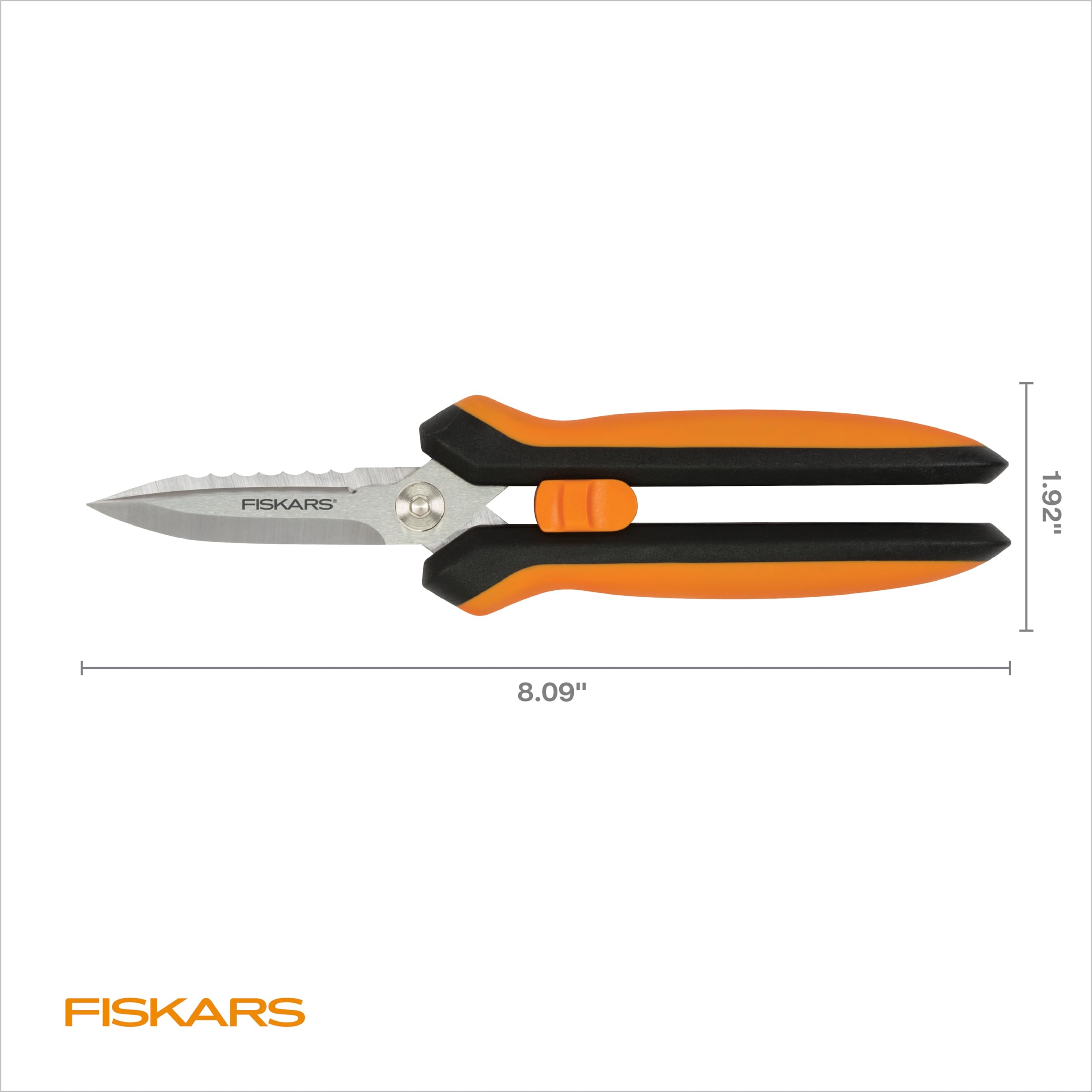 Fiskars ergonomic design with SoftGrip for comfortable operation.