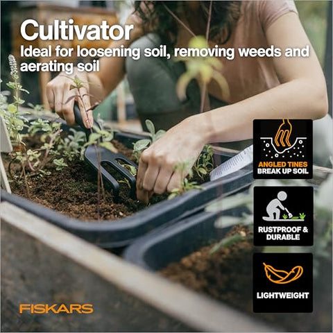 Fiskars House Plant Starter Set gloves protect hands during indoor gardening