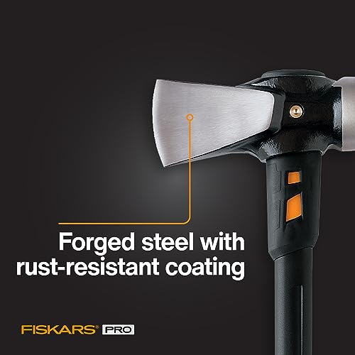 Fiskars Maul blade closeup showing sharp edge and durable steel